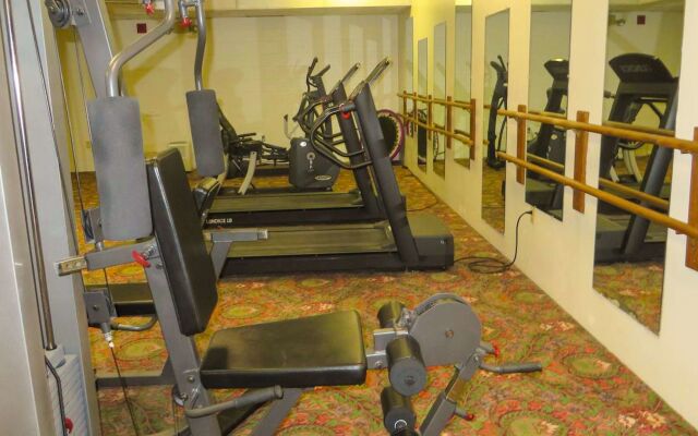 Voyageur Inn and Conference Center