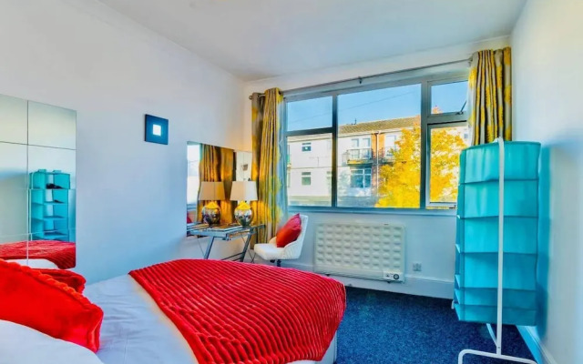 Rayleigh Retreat-spacious Family 3 Bed Apartment