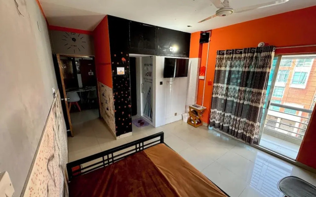 Hostel by zoo family
