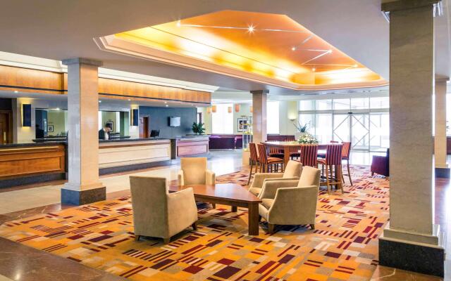 Mercure Daventry Court Hotel