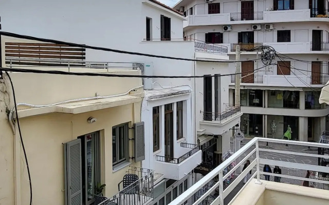 George s Poet Maisonette