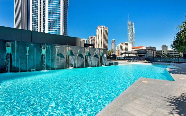 Circle On Cavill Surfers Paradise Apartments-Holiday Paradise