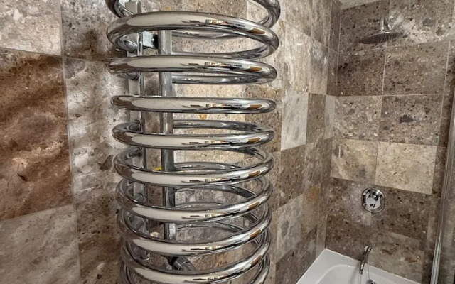 Barncroft Luxury Guest House