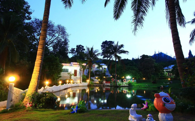 Silver Garden Resort
