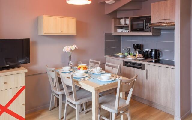 Colmar: Contemporary Apartment, 800 m From the Centre
