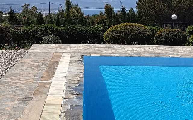 Turquoise Villa Loutraki