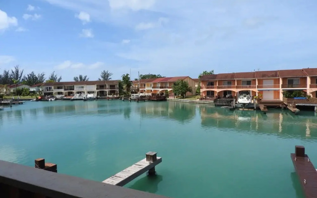 Villa Gatzby at Jolly Harbour