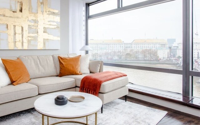 The Parliament View Place - Modern and Bright 3bdr Flat