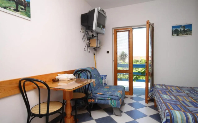 Studio Sucuraj 6852a