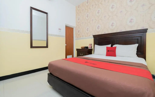 RedDoorz near Taman Krida Budaya Malang