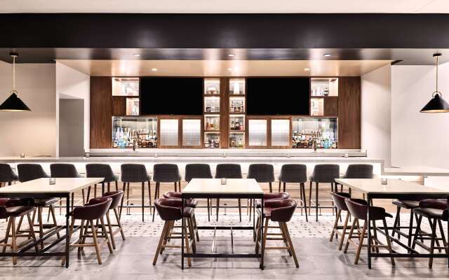 Hyatt Place Phoenix / Downtown