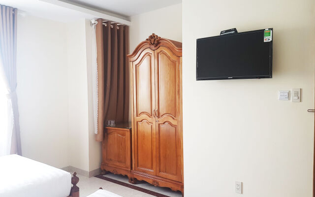 SAZI Erato Hotel - Free Airport & Breakfast