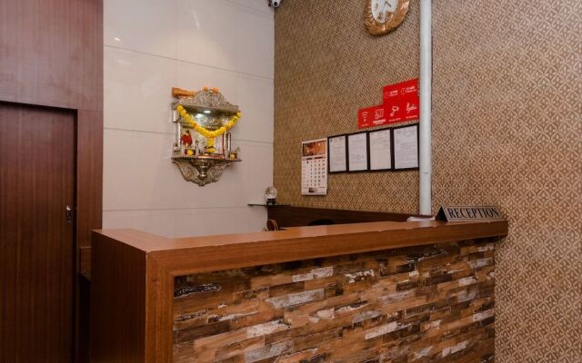 OYO Flagship 19748 Starwood Residency