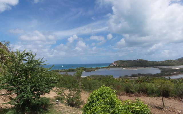 Beleza Pura Apartments at Darkwood