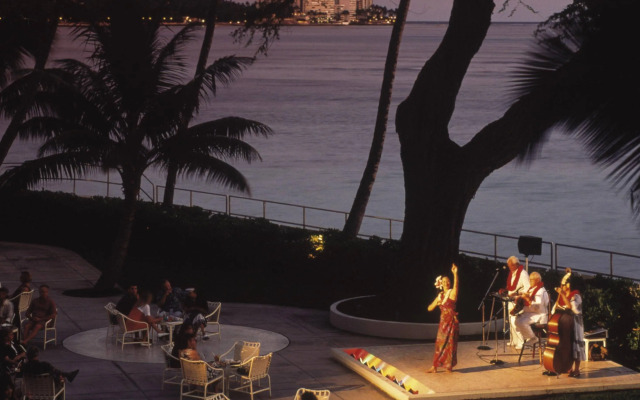 Halekulani Hotel