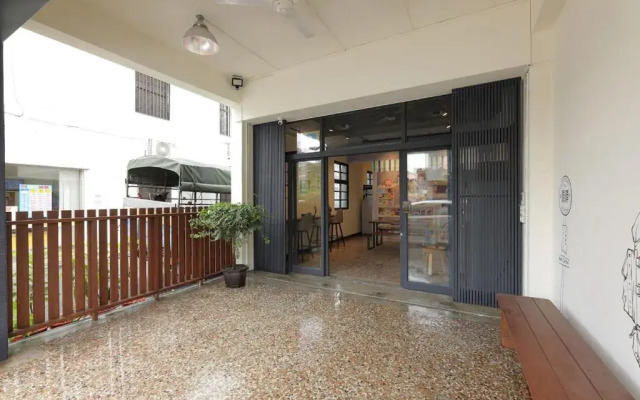 Topbunk Hostel
