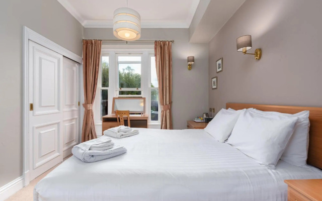 Windermere Manor Hotel