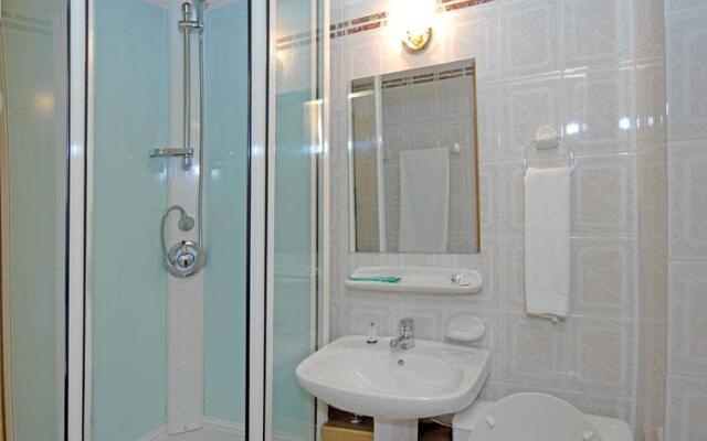 Metallurg Hotel