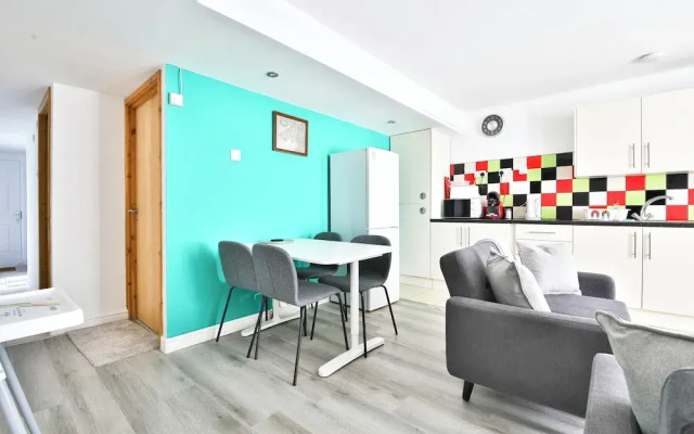 2 Bed Apartment Near Cardiff Bay