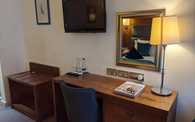 Cotswold Lodge Hotel