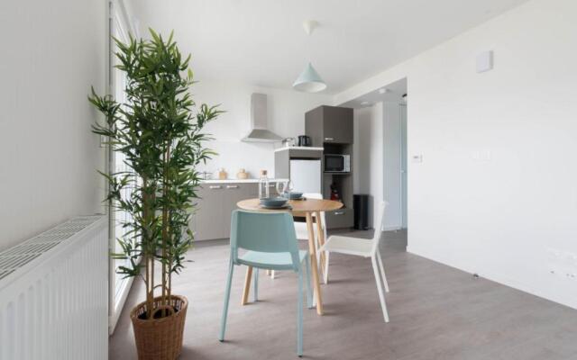 CAMILLE - Studio proche gare, wifi, arrivée 24 24