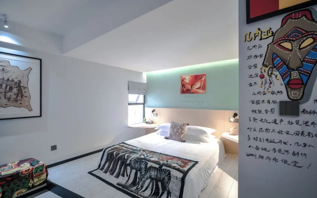 Blooming Lotus Hostel