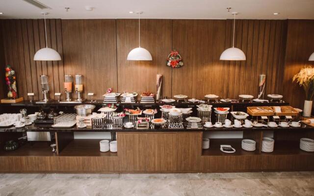 Reyna Hotel Hanoi