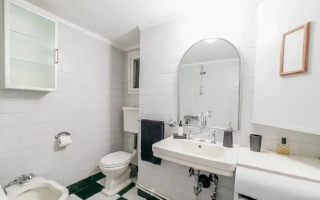 Comfortable Classy Apartment In Thessaloniki