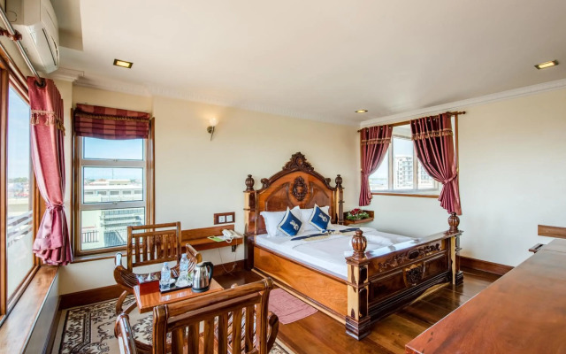 Seng Hout Hotel