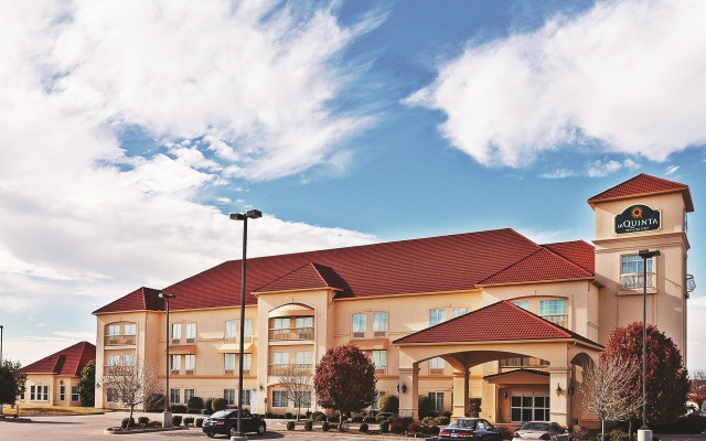 La Quinta Inn & Suites by Wyndham Eastland