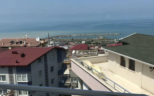 Zoviya Hill White Apart