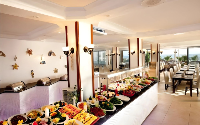 Sentinus Beach Hotel