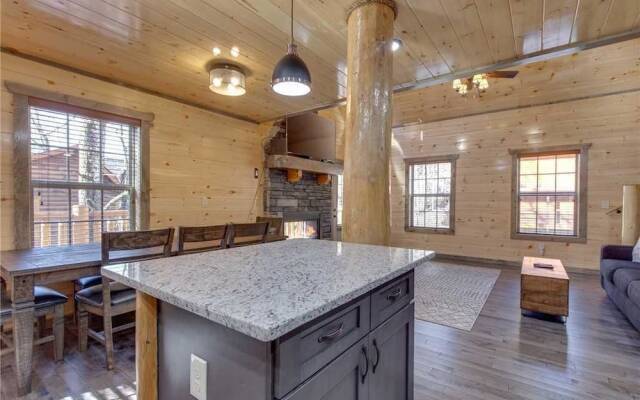 Mirror Pond - Four Bedroom Cabin