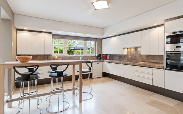 Stylish Villa In Lokeren With Sauna And Various Facilities For Children