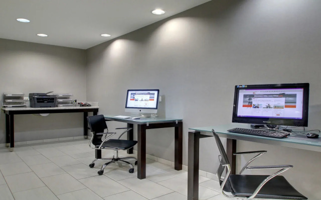 Holiday Inn Express & Suites Jackson Downtown - Coliseum by IHG