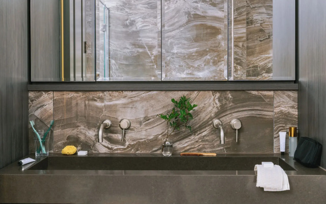 Beautiful Westminster Suites by Sonder
