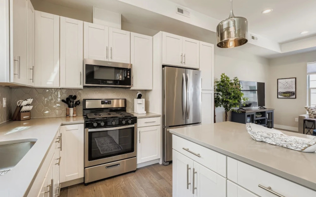 Lazy Rocky Retreat 2 Bedroom Home