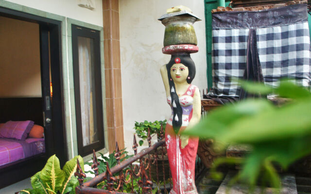 Agus Guest house Sunset Road