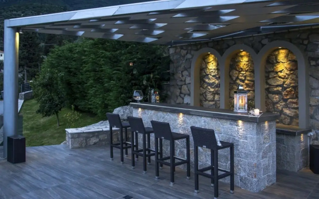 Luxurious Villa Kastro