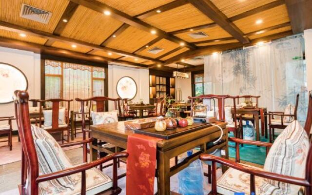 Guangzhou Nanping Hotel