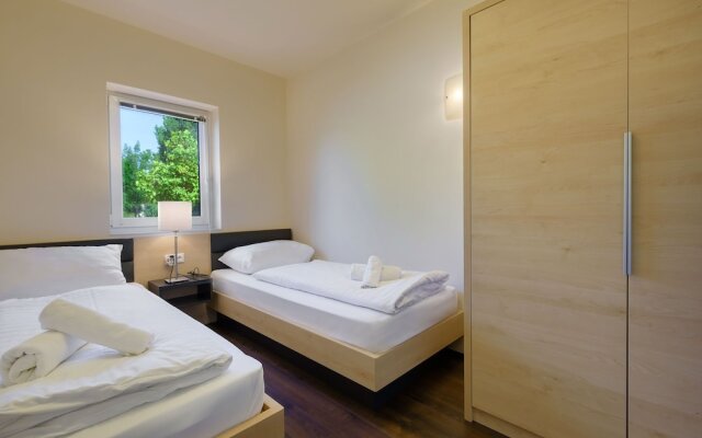 Luxurious Apartment Near Lutzmannsburg Thermal Baths