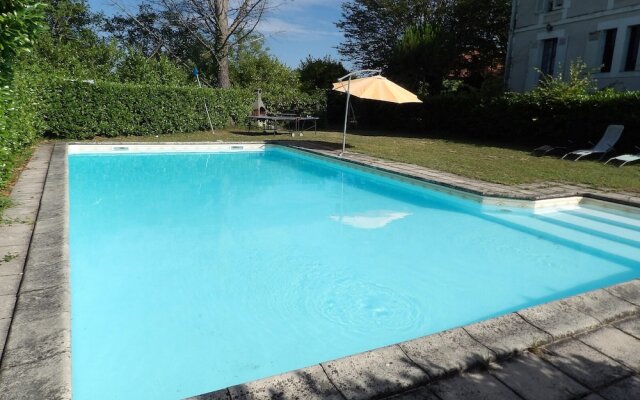 Villa With 7 Bedrooms in Hautefort, With Private Pool and Furnished Ga