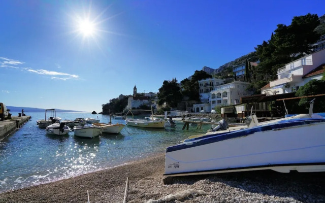 Lile - Comfortable 3 Bedroom Apartment - A1