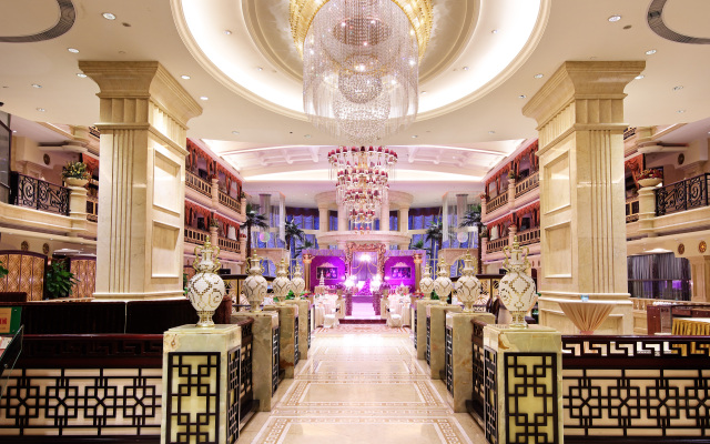 Royal Mediterranean Hotel