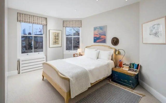 Stylish 2bed Flat by Battersea Park & River Thames