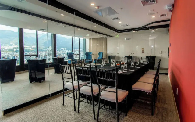 Hampton By Hilton Quito La Carolina Park