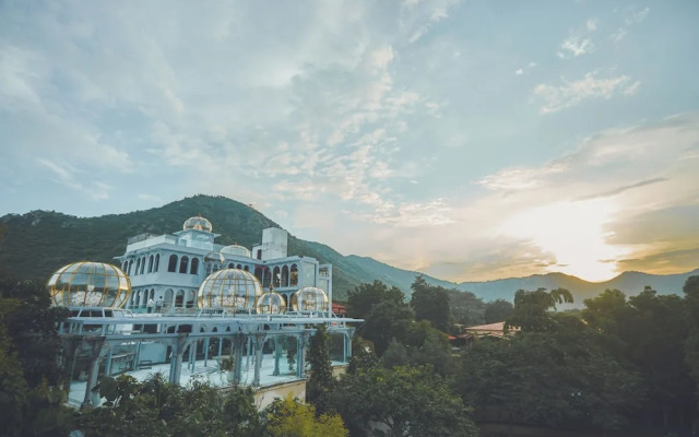 The Royal Retreat Resort & Spa