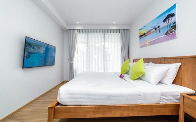 Seaside 2BR 200 m to BangTao beach