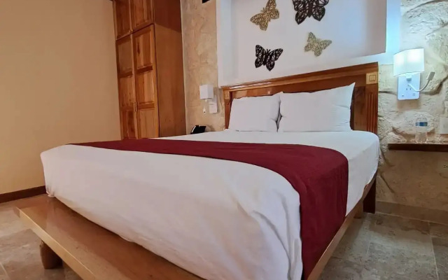 Cancun International Suites