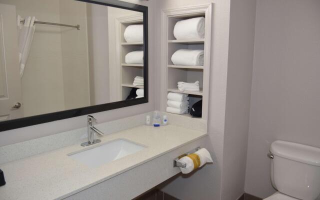 Garner Hotel Longview South by IHG